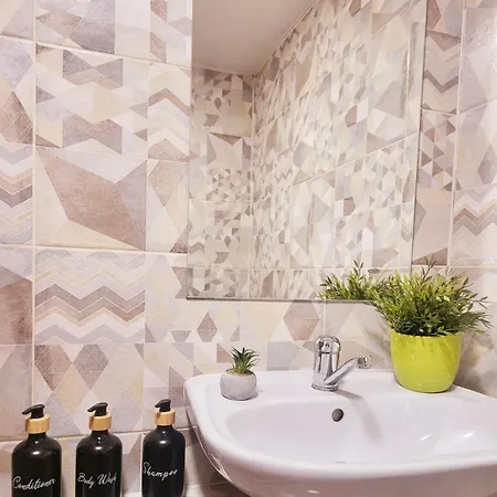 Mocha House 2-bedroom Netflix Speedy Wifi Huoneisto *