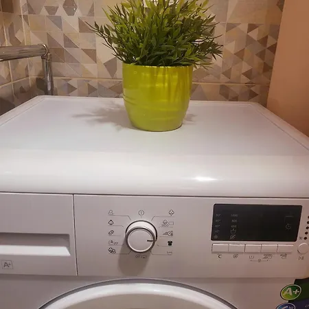 Mocha House 2-bedroom Netflix Speedy Wifi Butas *