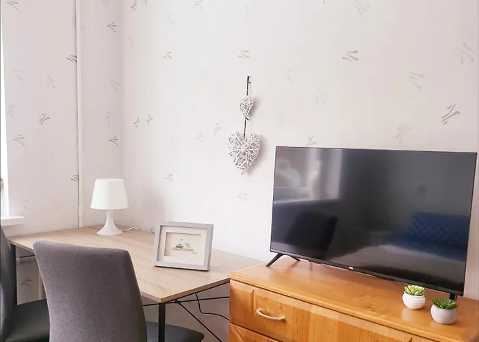 Mocha House 2-bedroom Netflix Speedy Wifi *